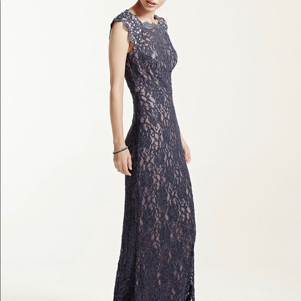 Long Lace Cap Sleeve Dress w/ Keyhole Back size 9 - Picture 2 of 4